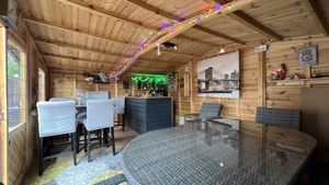 Photo 11- click for photo gallery